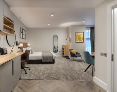 Staybridge Suites London – Studio Aparthotel