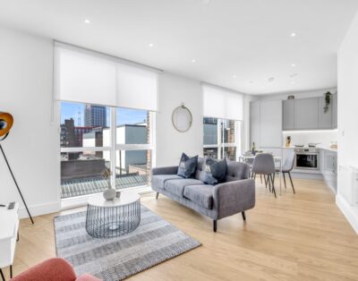 Huku Kwetu Stay Nero Deluxe Birmingham – 2 Bedroom Apartment